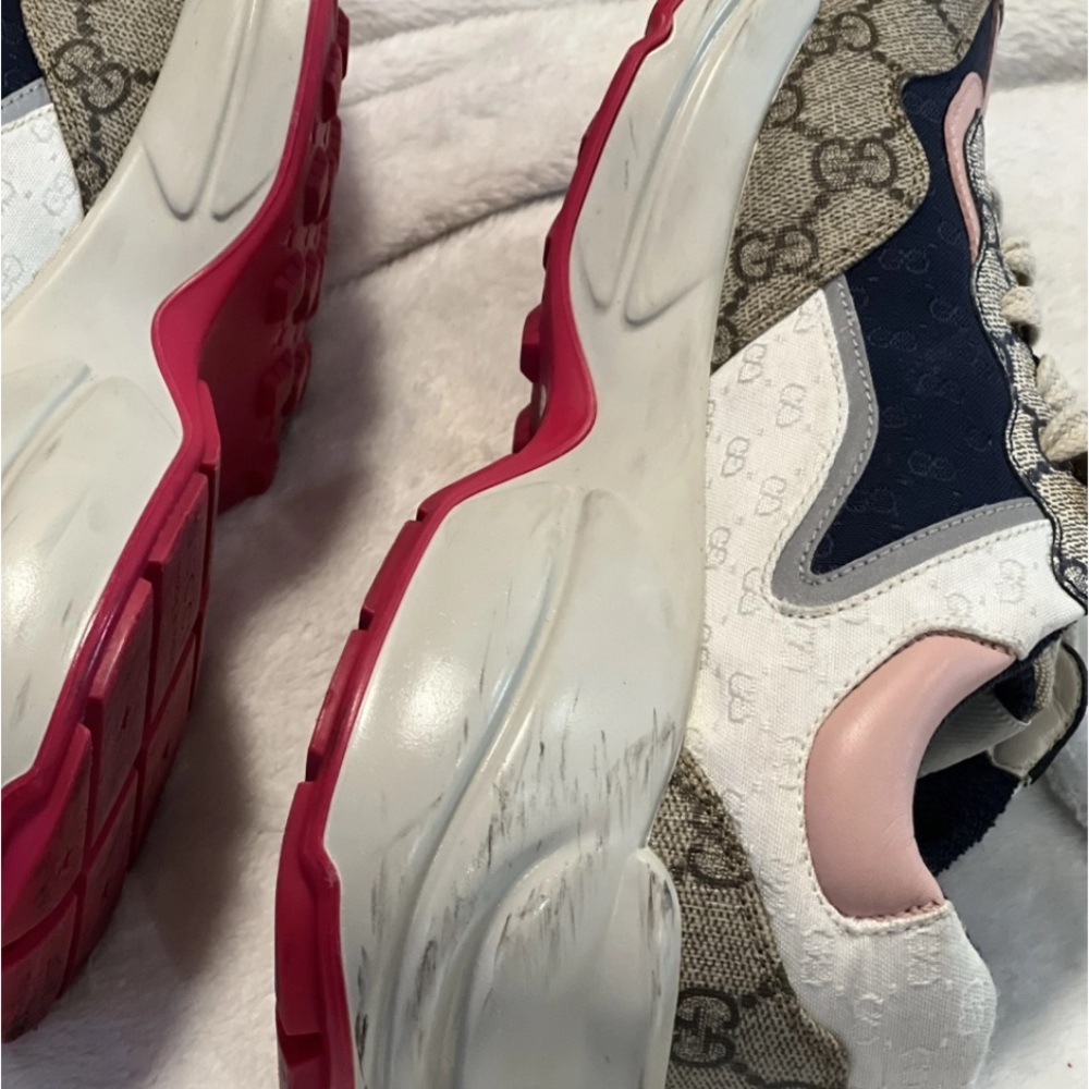 Gucci Pink and Beige Logo Sneakers - Picture 8 of 9